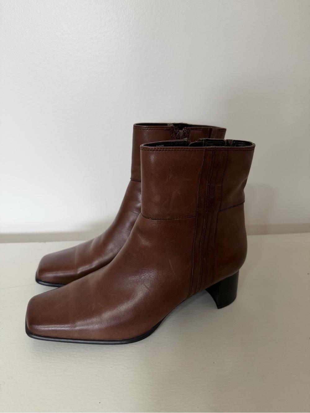Apostrophe Brown Leather Ankle Boots Square Toe Side Zip Block Heel Women 6.5/7